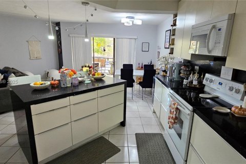 Condominio en venta en Plantation, Florida, 2 dormitorios, 104.05 m2 № 1955768 - foto 8