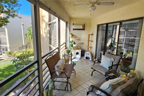 Condominio en venta en Plantation, Florida, 2 dormitorios, 104.05 m2 № 1955768 - foto 17