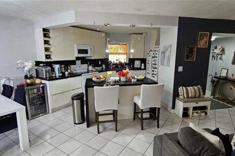 Condominio en venta en Plantation, Florida, 2 dormitorios, 104.05 m2 № 1955768 - foto 5