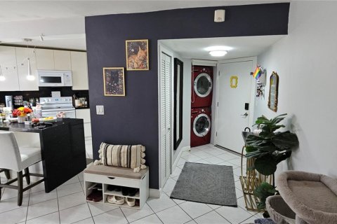 Condominio en venta en Plantation, Florida, 2 dormitorios, 104.05 m2 № 1955768 - foto 1