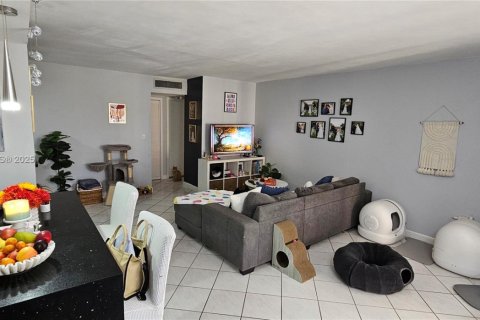 Condominio en venta en Plantation, Florida, 2 dormitorios, 104.05 m2 № 1955768 - foto 4