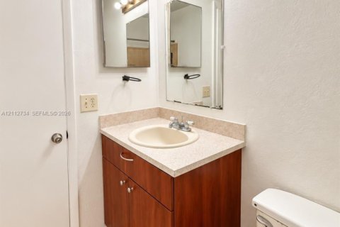 Adosado en venta en Miramar, Florida, 3 dormitorios, 96.62 m2 № 2436283 - foto 9
