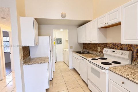 Adosado en venta en Miramar, Florida, 3 dormitorios, 96.62 m2 № 2436283 - foto 12