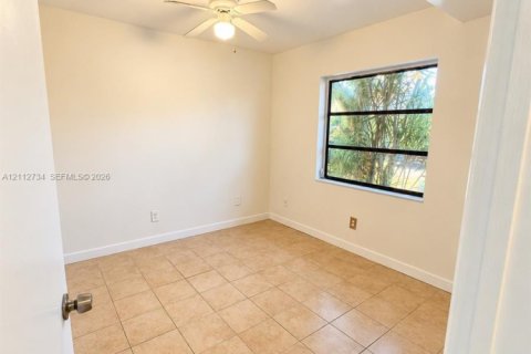 Adosado en venta en Miramar, Florida, 3 dormitorios, 96.62 m2 № 2436283 - foto 7