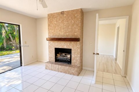 Adosado en venta en Miramar, Florida, 3 dormitorios, 96.62 m2 № 2436283 - foto 4