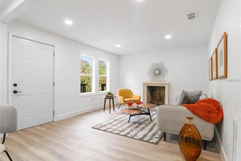 Casa en alquiler en Orlando, Florida, 3 dormitorios, 106.47 m2 № 1813348 - foto 3