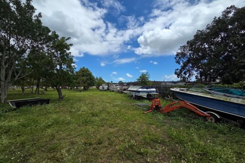 Propiedad comercial en venta en Homestead, Florida № 2077809 - foto 12
