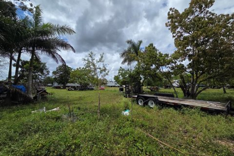 Propiedad comercial en venta en Homestead, Florida № 2077809 - foto 19