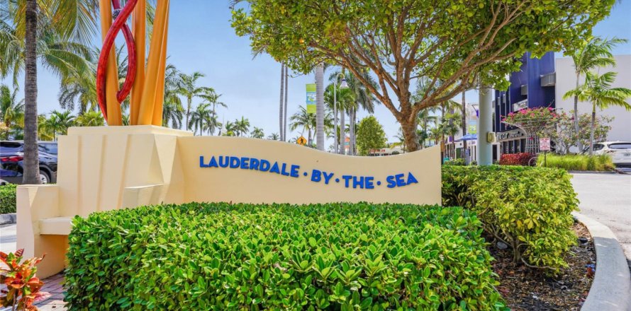 Condo in Lauderdale-by-the-Sea, Florida, 3 bedrooms  № 1173165