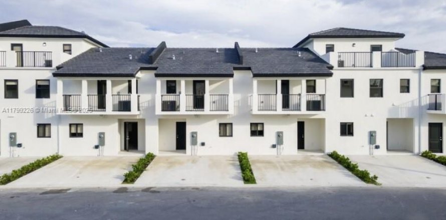 Touwnhouse à Homestead, Floride 3 chambres, 167.22 m2 № 1861534