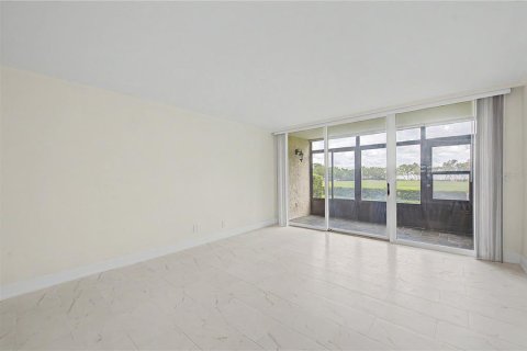 Copropriété à vendre à Clearwater, Floride: 2 chambres, 97.55 m2 № 2199671 - photo 18