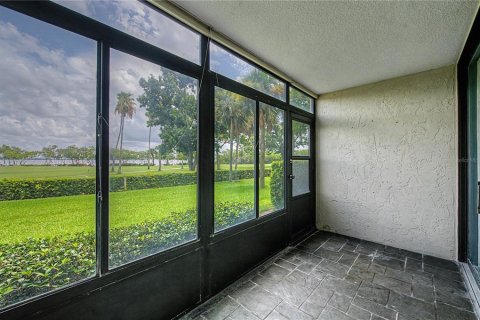 Condo in Clearwater, Florida, 2 bedrooms № 2199671