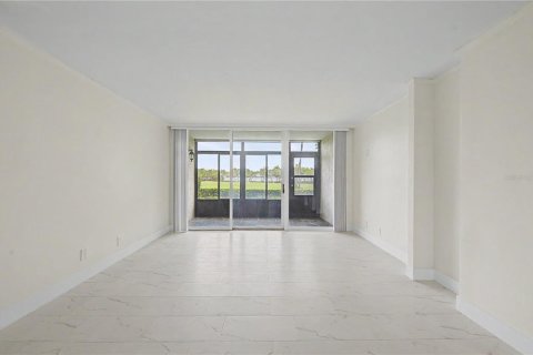 Copropriété à vendre à Clearwater, Floride: 2 chambres, 97.55 m2 № 2199671 - photo 17