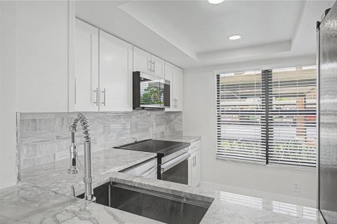 Copropriété à vendre à Clearwater, Floride: 2 chambres, 97.55 m2 № 2199671 - photo 9