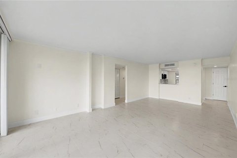 Copropriété à vendre à Clearwater, Floride: 2 chambres, 97.55 m2 № 2199671 - photo 12