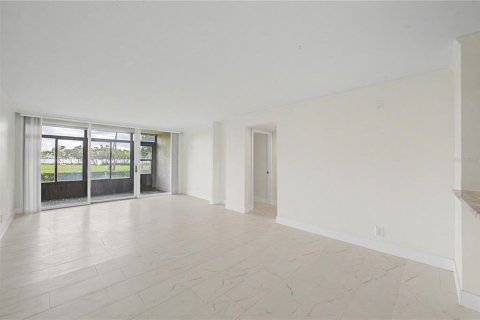 Copropriété à vendre à Clearwater, Floride: 2 chambres, 97.55 m2 № 2199671 - photo 13