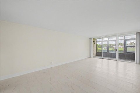 Copropriété à vendre à Clearwater, Floride: 2 chambres, 97.55 m2 № 2199671 - photo 10