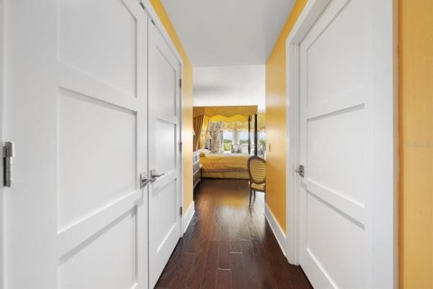 Condominio en venta en Belleair, Florida, 2 dormitorios, 193.14 m2 № 2166589 - foto 24