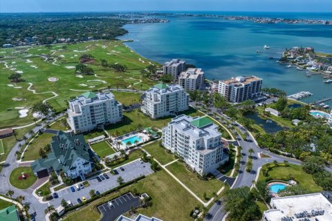 Condominio en venta en Belleair, Florida, 2 dormitorios, 193.14 m2 № 2166589 - foto 2