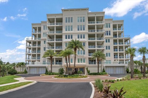 Condominio en Belleair, Florida, 2 dormitorios № 2166589