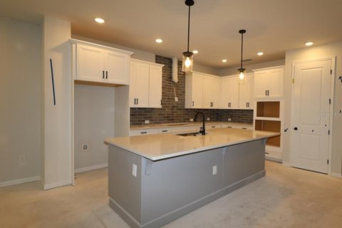 Villa ou maison à vendre à Mount Dora, Floride: 3 chambres, 197.6 m2 № 2408221 - photo 6