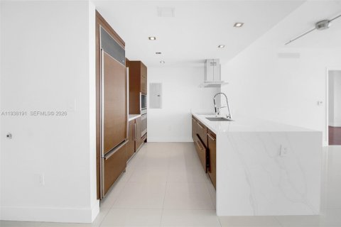 Condo à Miami, Floride, 3 chambres № 1996600