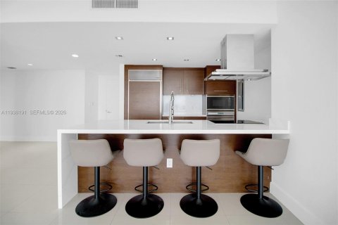 Copropriété à louer à Miami, Floride: 3 chambres, 134.71 m2 № 1996600 - photo 3