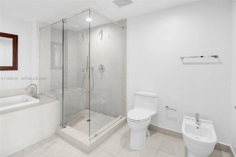 Copropriété à louer à Miami, Floride: 3 chambres, 134.71 m2 № 1996600 - photo 17