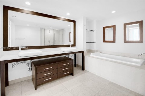 Copropriété à louer à Miami, Floride: 3 chambres, 134.71 m2 № 1996600 - photo 18