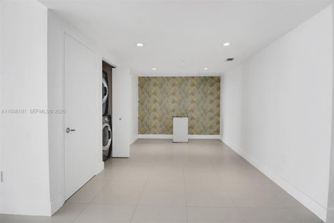 Copropriété à louer à Miami, Floride: 3 chambres, 134.71 m2 № 1996600 - photo 4