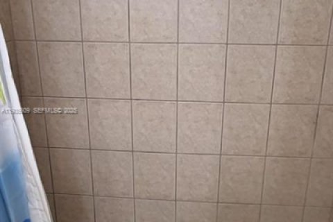 Apartment in Miami Gardens, Florida 2 bedrooms, 81.29 sq.m. № 1994128 - photo 6