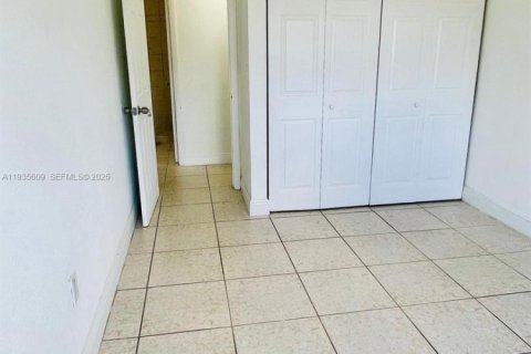 Apartment in Miami Gardens, Florida 2 bedrooms, 81.29 sq.m. № 1994128 - photo 12