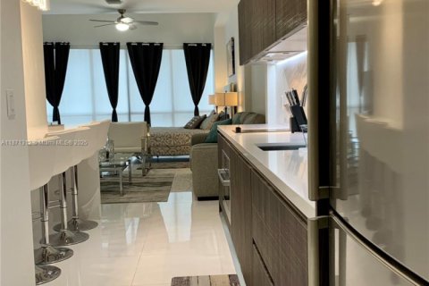 Copropriété à louer à Miami, Floride: 1 chambre, 61.87 m2 № 2016031 - photo 5