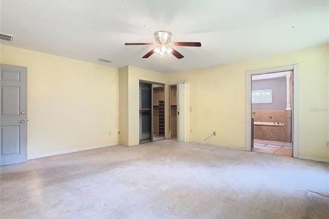House in Winter Haven, Florida 4 bedrooms, 339.56 sq.m. № 1885584 - photo 29