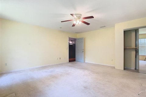 House in Winter Haven, Florida 4 bedrooms, 339.56 sq.m. № 1885584 - photo 28