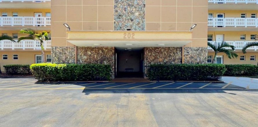 Condo à Dania Beach, Floride, 1 chambre  № 2146957