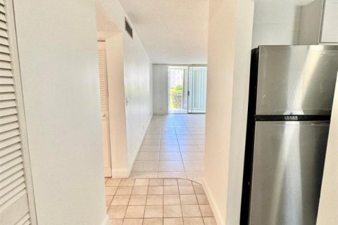 Copropriété à vendre à Dania Beach, Floride: 1 chambre, 74.32 m2 № 2146957 - photo 10