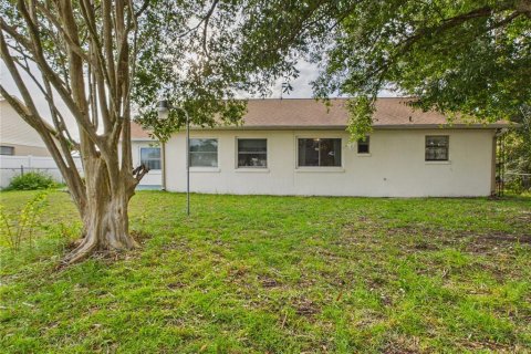 House in Ocala, Florida 3 bedrooms, 189.71 sq.m. № 2393547 - photo 10