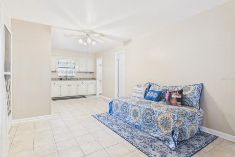 House in Ocala, Florida 3 bedrooms, 189.71 sq.m. № 2393547 - photo 24