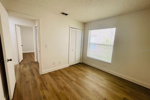 House in Orlando, Florida 3 bedrooms, 114.18 sq.m. № 2167179 - photo 12