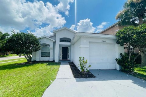 House in Orlando, Florida 3 bedrooms, 114.18 sq.m. № 2167179