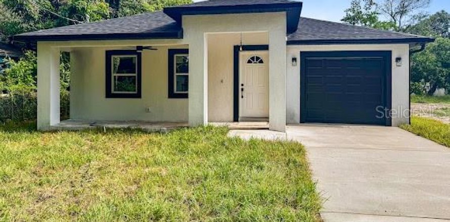 House in Tampa, Florida 3 bedrooms, 139.35 sq.m. № 2110154