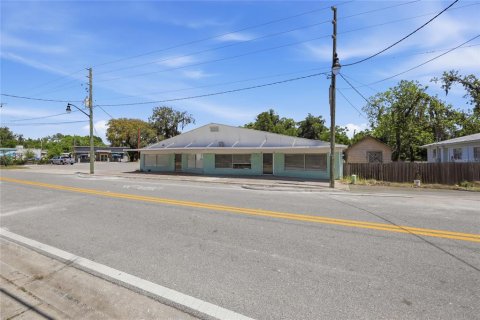 Propiedad comercial en venta en Hawthorne, Florida, 682.83 m2 № 2166649 - foto 12