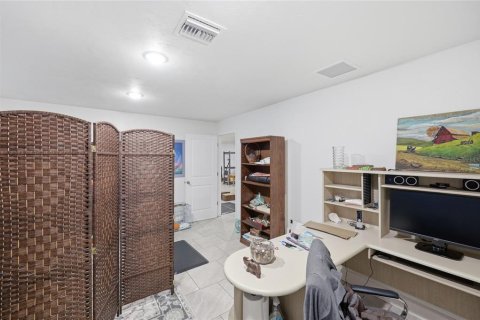 Propiedad comercial en venta en Hawthorne, Florida, 682.83 m2 № 2166649 - foto 25