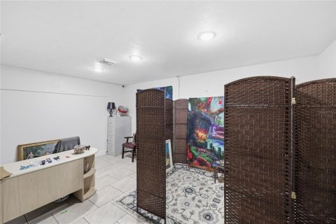 Propiedad comercial en venta en Hawthorne, Florida, 682.83 m2 № 2166649 - foto 24