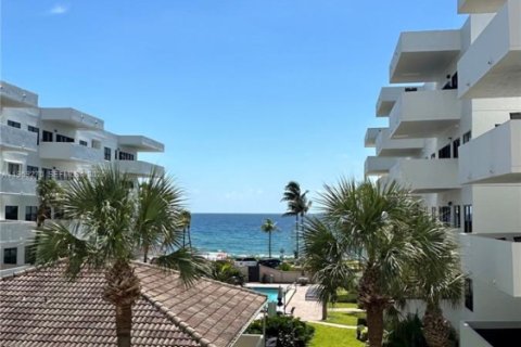 Снять в аренду кондоминиум в Дирфилд-Бич, Флорида 2 спальни, 112.04м2, № 2030295 - фото 22