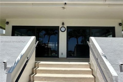 Снять в аренду кондоминиум в Дирфилд-Бич, Флорида 2 спальни, 112.04м2, № 2030295 - фото 27