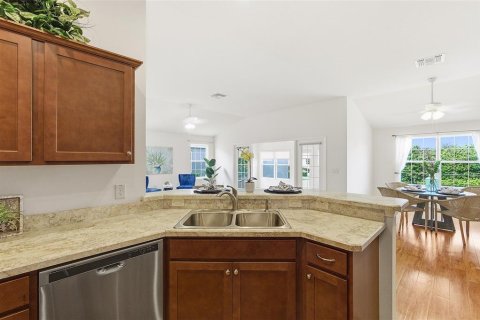 Casa en venta en The Villages, Florida, 4 dormitorios, 188.41 m2 № 2100571 - foto 5