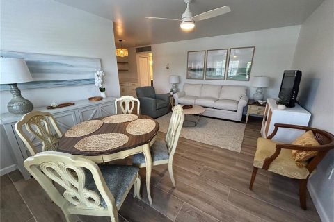 Condominio en alquiler en Bradenton, Florida, 1 dormitorio, 55.74 m2 № 1580788 - foto 5