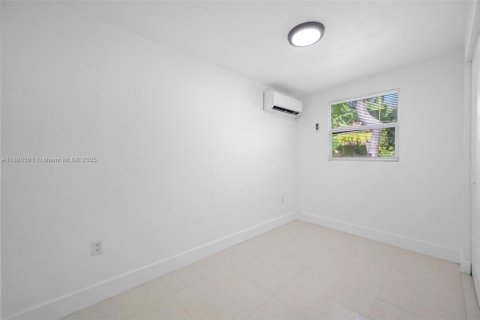 Villa ou maison à louer à Miami Shores, Floride: 3 chambres № 1933318 - photo 9